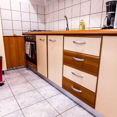 Lejlighed i Calea Aradului på 30 m². Soveværelser: 1. Private badeværelser: 1. Timişoara Eksteriør billede