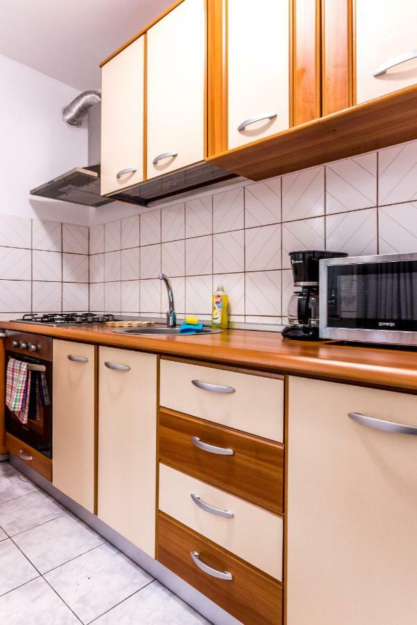Lejlighed i Calea Aradului på 30 m². Soveværelser: 1. Private badeværelser: 1. Timişoara Eksteriør billede